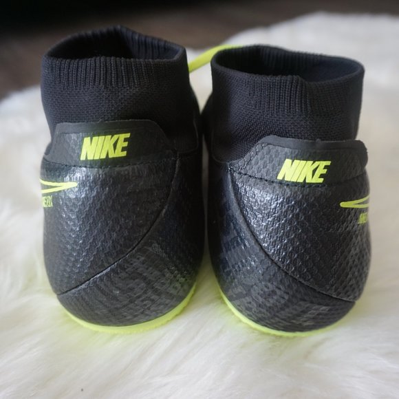 Nike Phantom Vision Pro DF FG Men’s Soccer Cleats - Picture 5 of 7